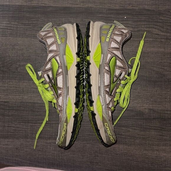 Women’s Brooks Cascadia Running Shoes size 6.5 - Picture 5 of 8